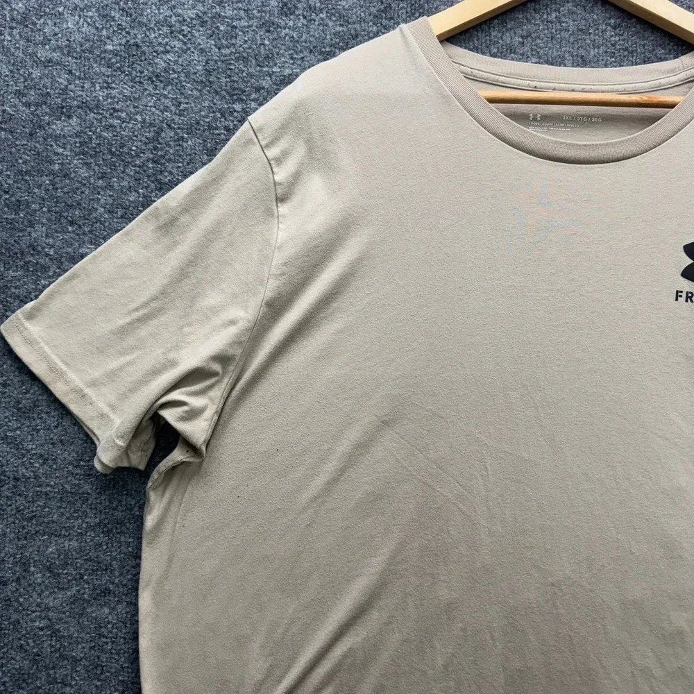 Under Armour T-Shirt Men's Size‎ 3XL Tan Short Sleeve Loose Fit Flag Tee